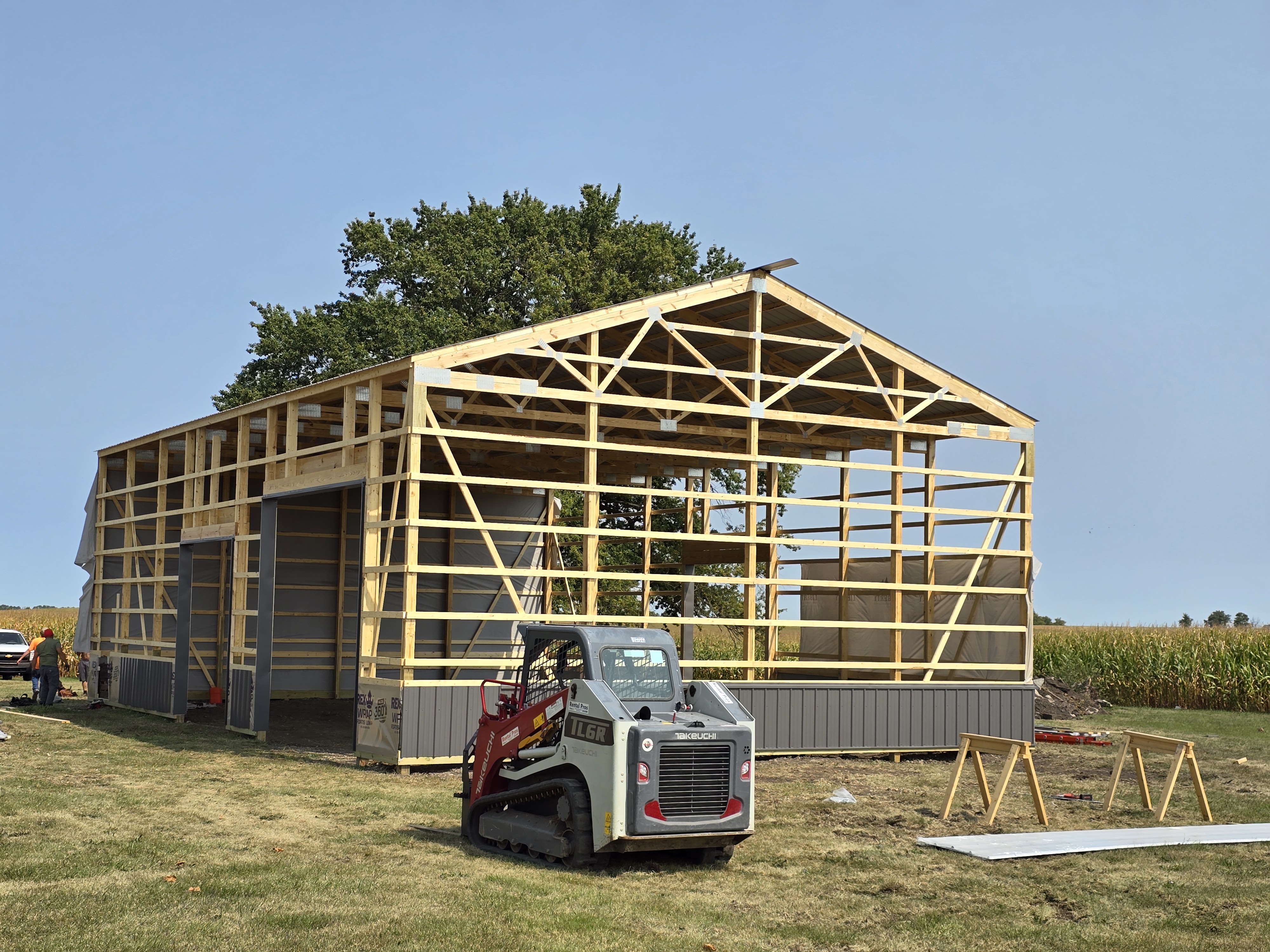 36x80 machine shed in Dwight Illinois by A15 Carpentry