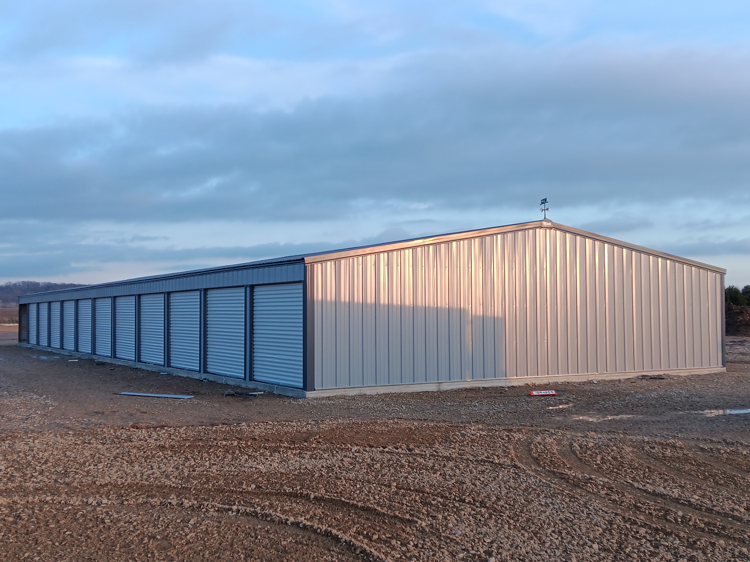 24x100 50-unit self storage building exterior view in Lacon Illinois